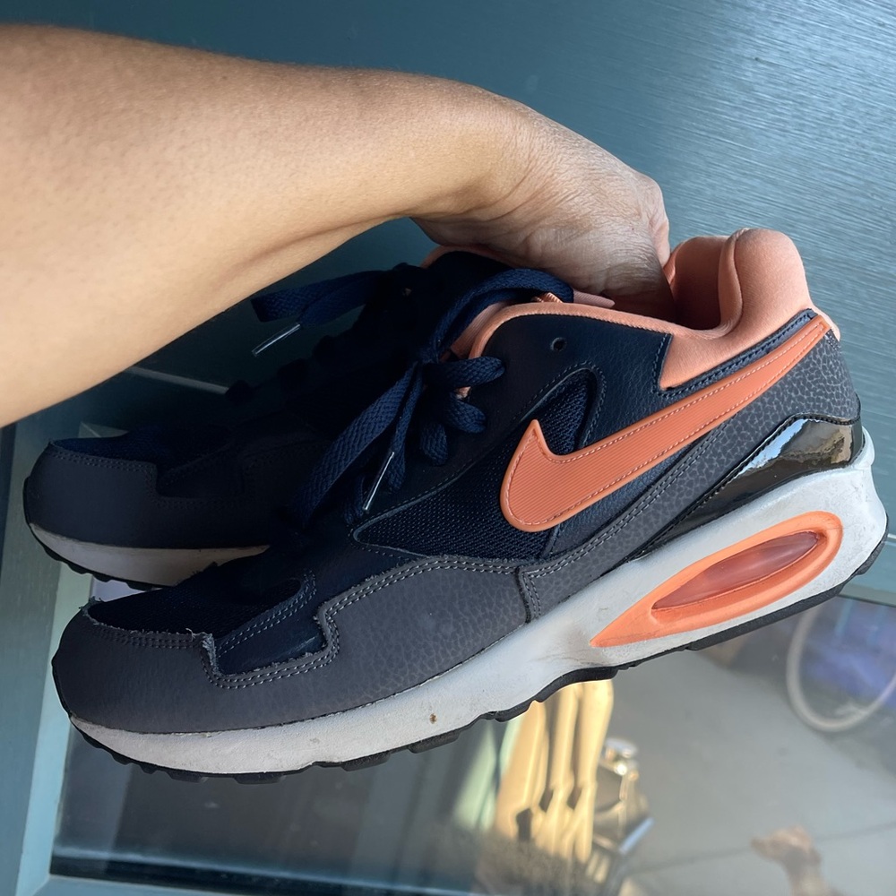 Nike Air Max ST Sneaker Shoes Size 9 - Picture 2 of 7